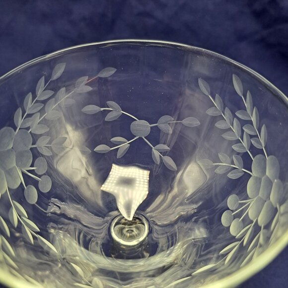 Vintage Etched Glass Sherbet Champagne Coupe Goblet With Floral Vine Design - Picture 9 of 11